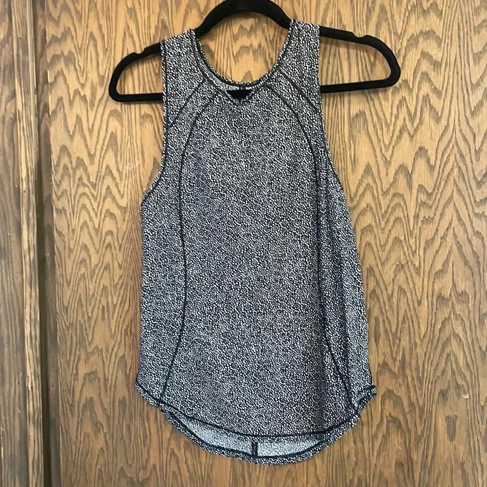 Black & White Lululemon Tank 4